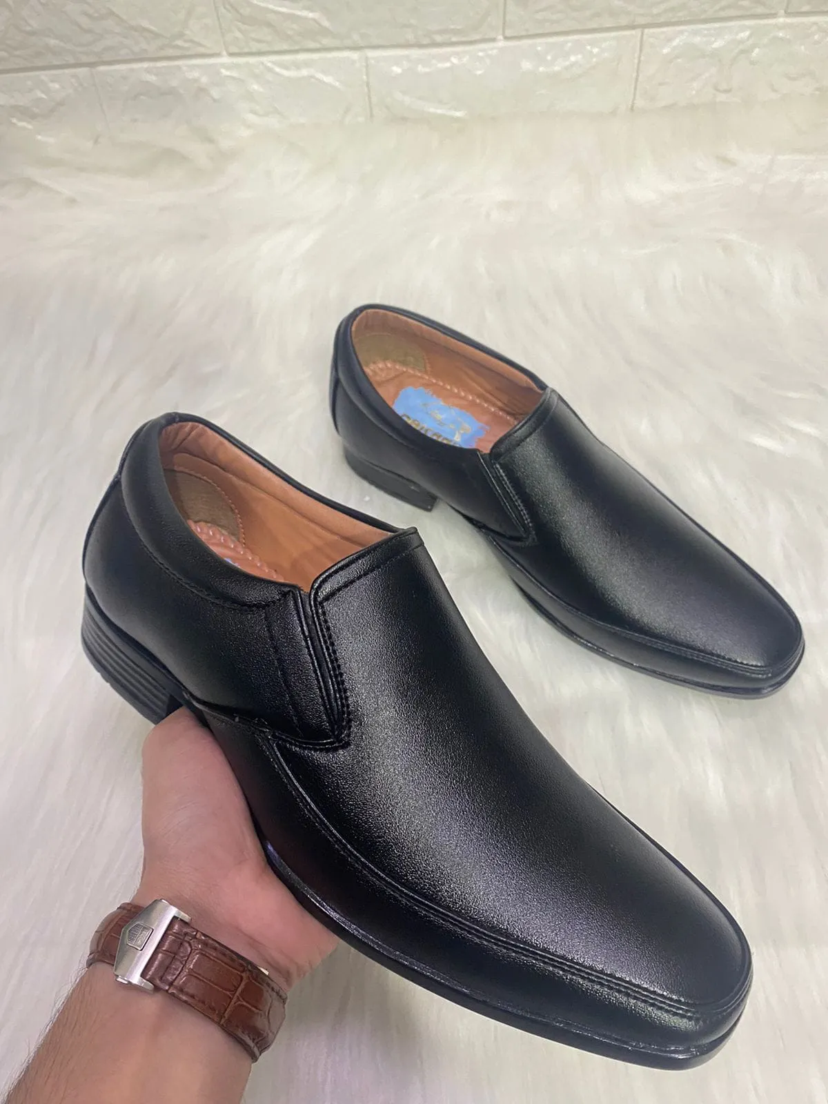 Paisano Pointed Black & Brown Men's Formal Shoes
